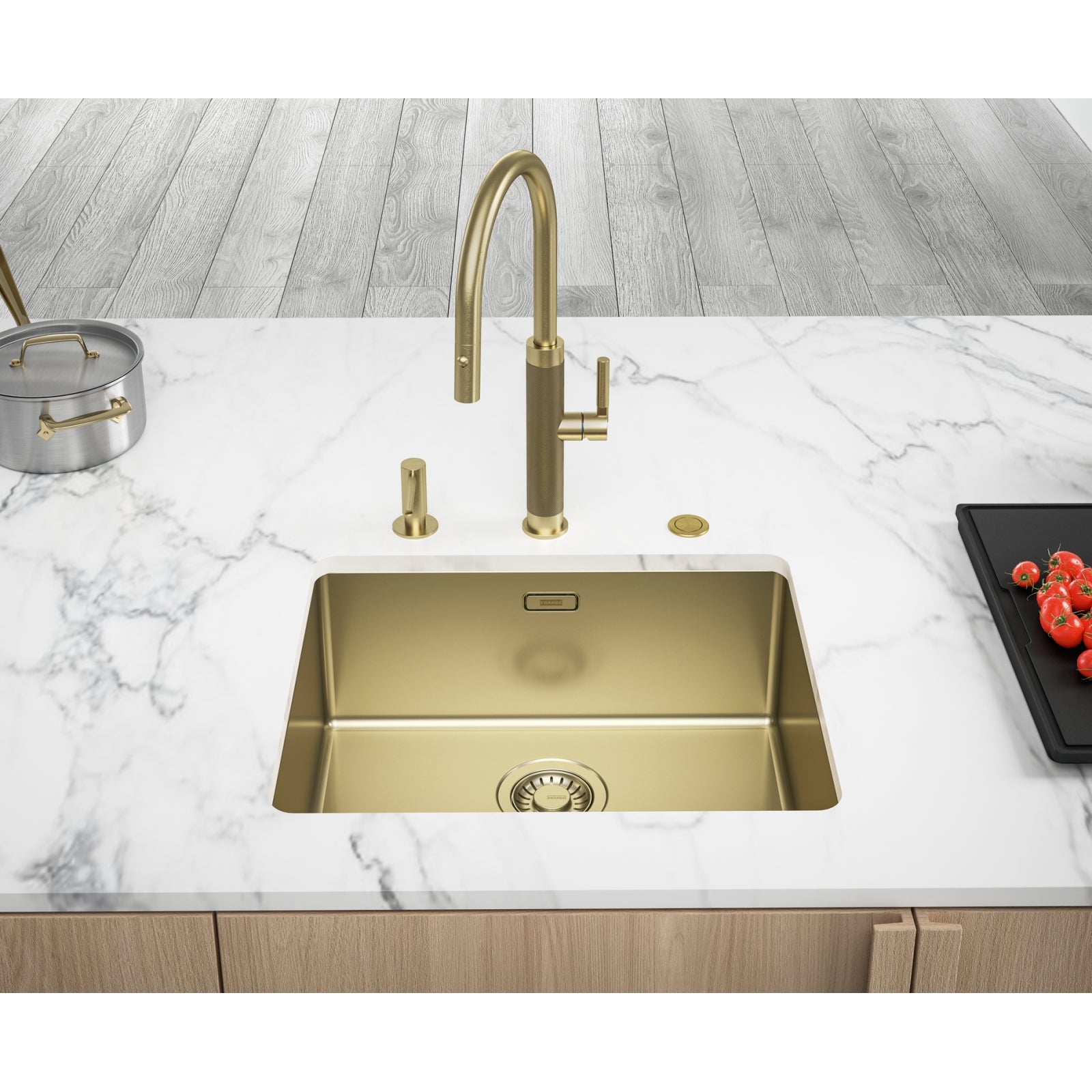 Franke Mythos Masterpiece Gold Pull Down Spray Kitchen Tap 466mm