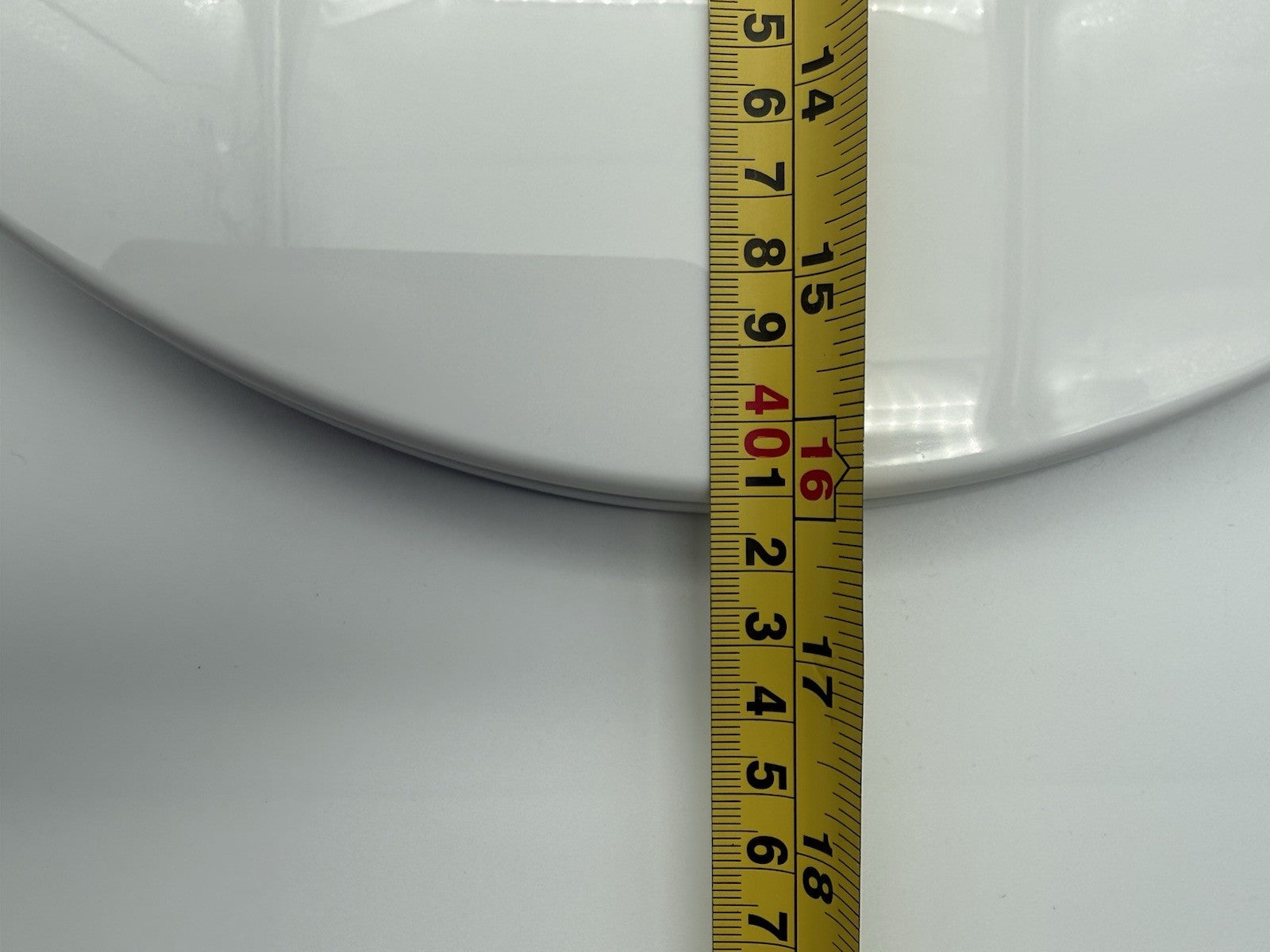 Curved Toilet Seat White Soft Close Plastic Universal Fit Bathroom D Shape